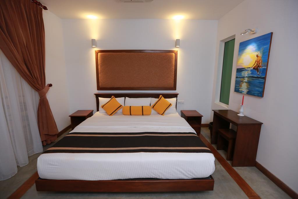 Refresh Hotel Хикадува Екстериор снимка
