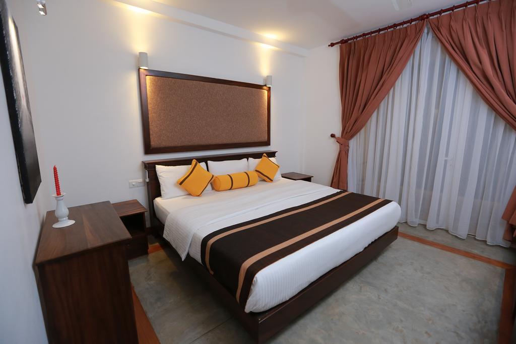 Refresh Hotel Хикадува Екстериор снимка