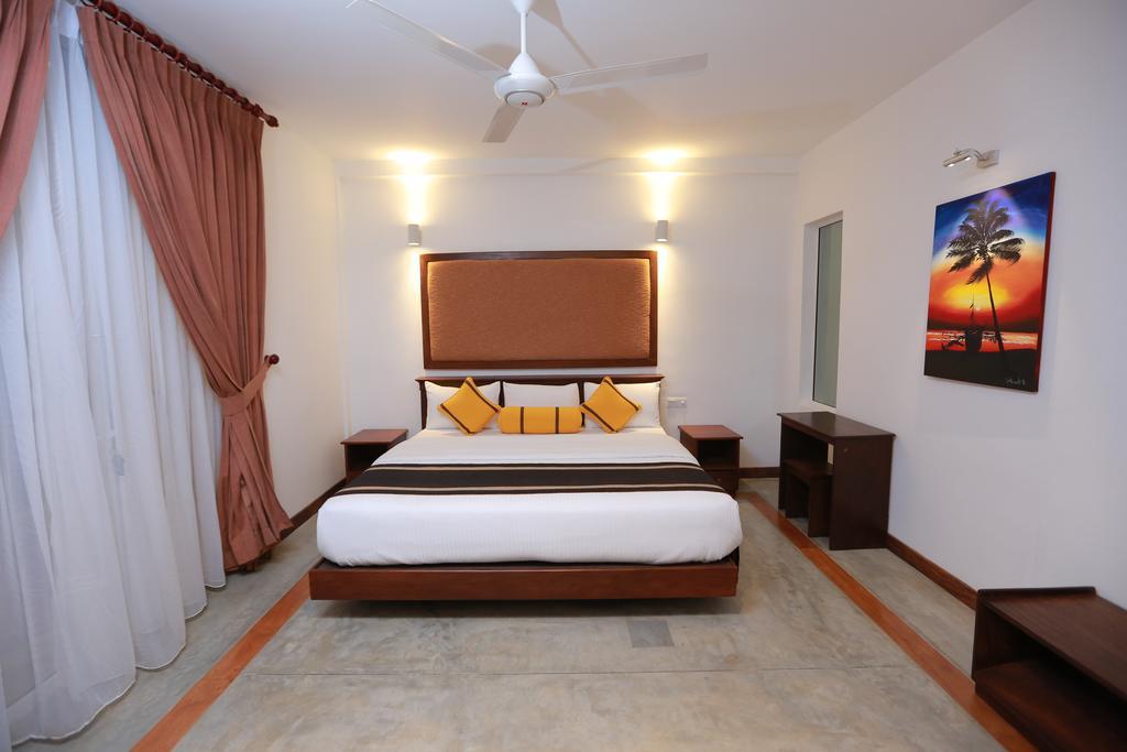 Refresh Hotel Хикадува Екстериор снимка