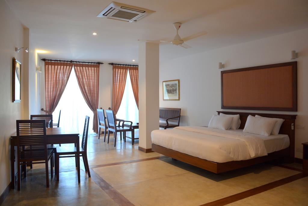 Refresh Hotel Хикадува Стая снимка