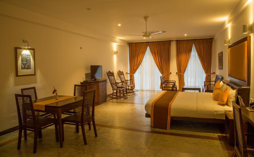 Refresh Hotel Хикадува Стая снимка